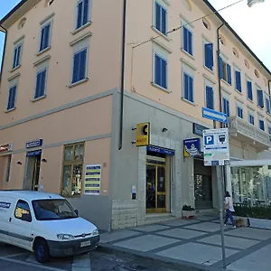 Residenza Scikkettosa , Cecina (Livorno) Italia